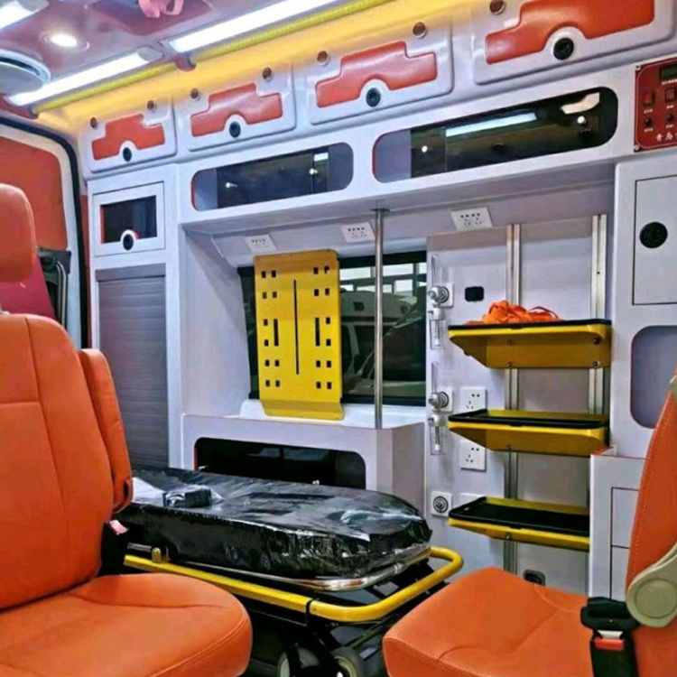 五华长途救护车护送病人租赁价格